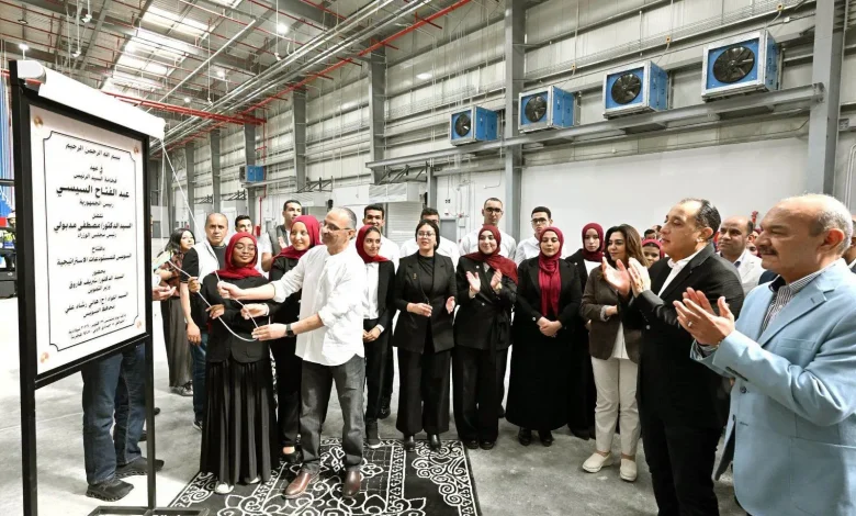 مدبولي يفتتح مستودع السويس الاستراتيجي.. 75 ألف بالت لتعزيز الأمن الغذائي