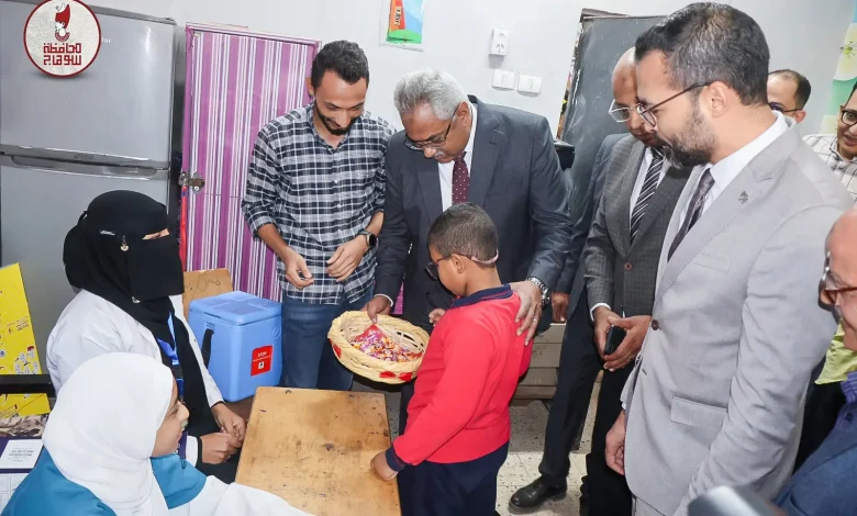 نائب محافظ سوهاج يتابع بدء فعاليات الحملة القومية للتطعيم ضد الحصبة والحصبة الألمانية