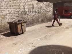 القرم: حملة نظافة مكبرة لرفع كفاءة الشوارع الرئيسية والفرعية بحي شرق.