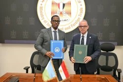 وزير الاستثمار يوقع بروتوكولًا لتعزيز التعاون التجاري مع جيبوتي