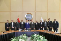 وزير النقل يشهد اتفاقًا لإنشاء مركز لوجستي عالمي بميناء الدخيلة